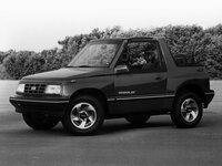 Geo Tracker SUV open