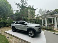 JAC JS9 SUV 5 doors