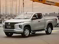 Pickup half cab