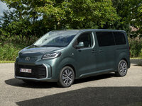 Minivan Verso L2