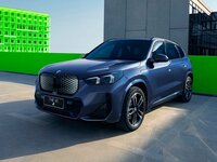 BMW iX1 SUV 5 doors L